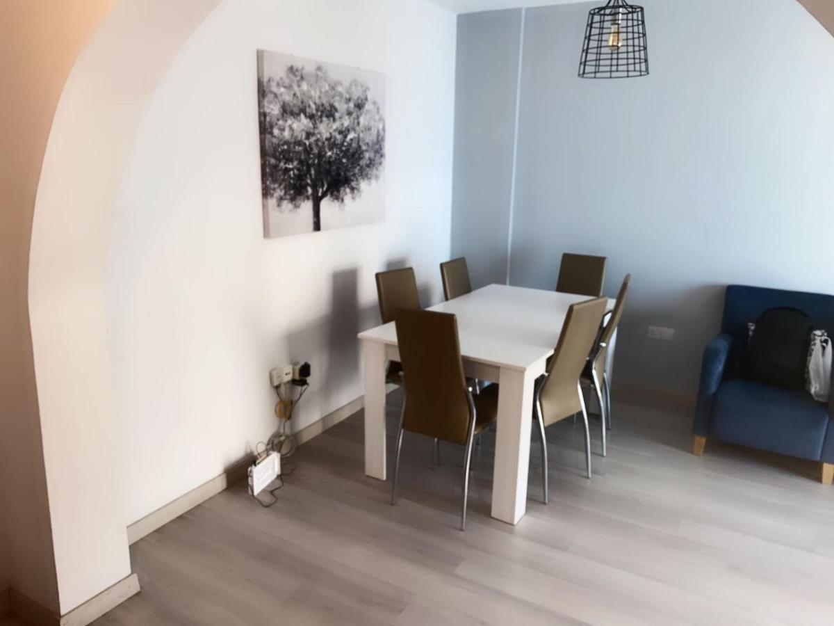 Paradise Promenade Apartment, 2Min Distance From Larnaca Marina 外观 照片